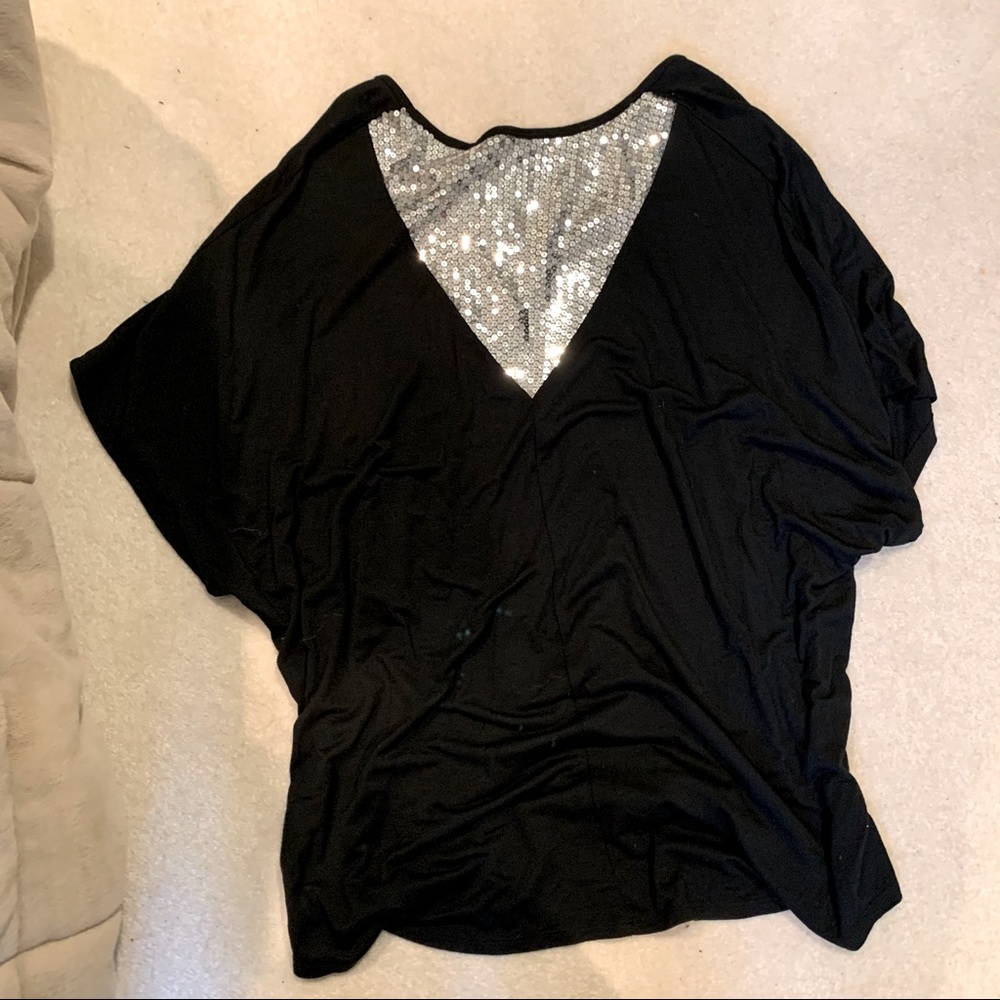 Loveappella | Soft Black T with Sequins